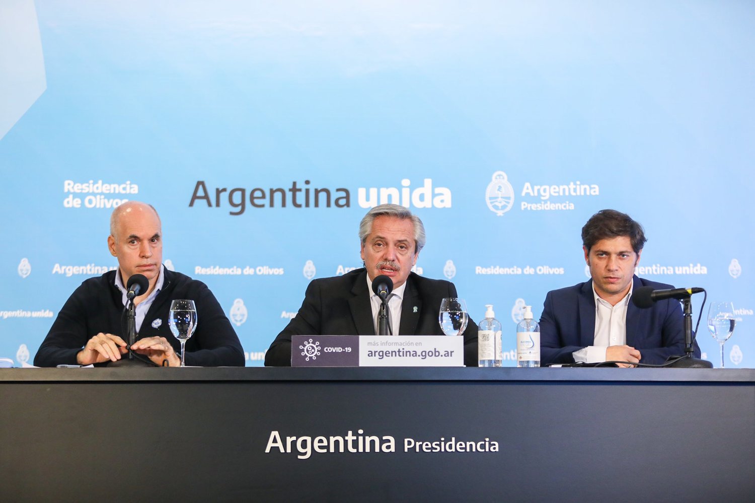 阿根廷总统总统艾柏托（中）。   图：取自Alberto Fernandez推特(photo:NewTalk)