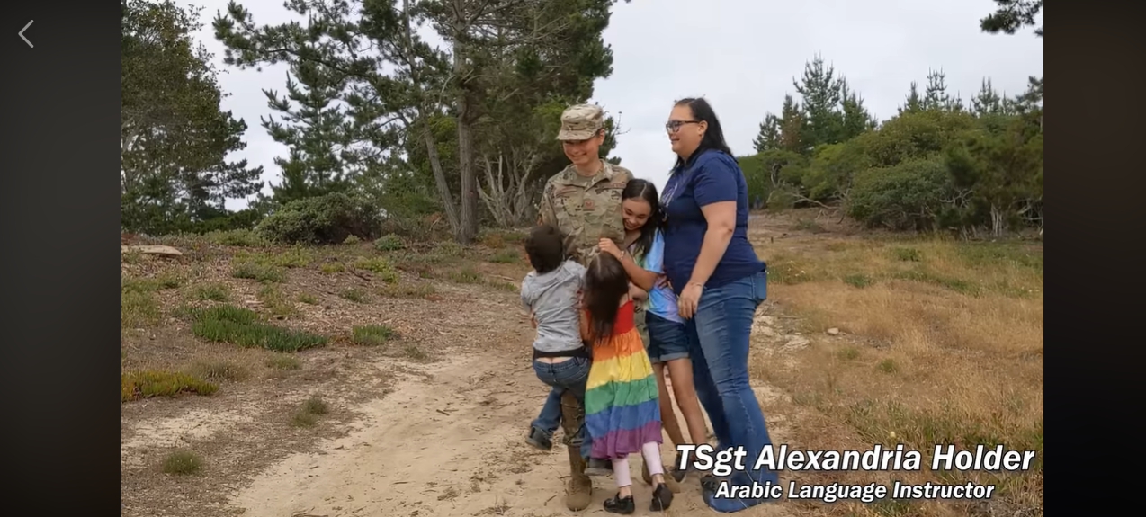 美國在台協會（AIT）在臉書分享美國空軍LGBTQ人士所拍攝的創意影片，與台灣民眾一同慶祝同志驕傲月。   圖：翻攝自USAF Band of the West 臉書