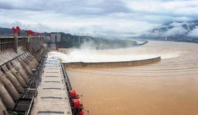 目前三峽大壩入庫水量為每秒50000立方公尺。   圖：翻攝自湖北省應急管理廳