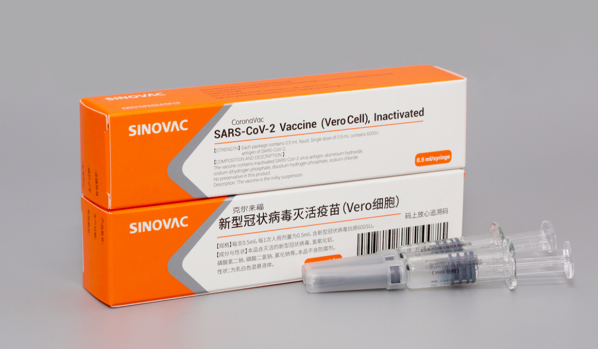 巴西圣保罗州向中国的科兴生物（Sinovac Biotech）採购新冠疫苗，不过总统波索纳洛再度质疑中国疫苗的有效性。   图：取自中国科兴生物技术公司官网(photo:NewTalk)