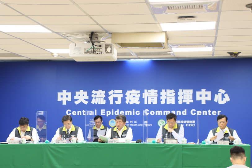 中央流行疫情中心今針對於6名自台灣返菲律賓之民眾檢驗出武肺陽性的情況說明。   圖：中央流行疫情中心/提供