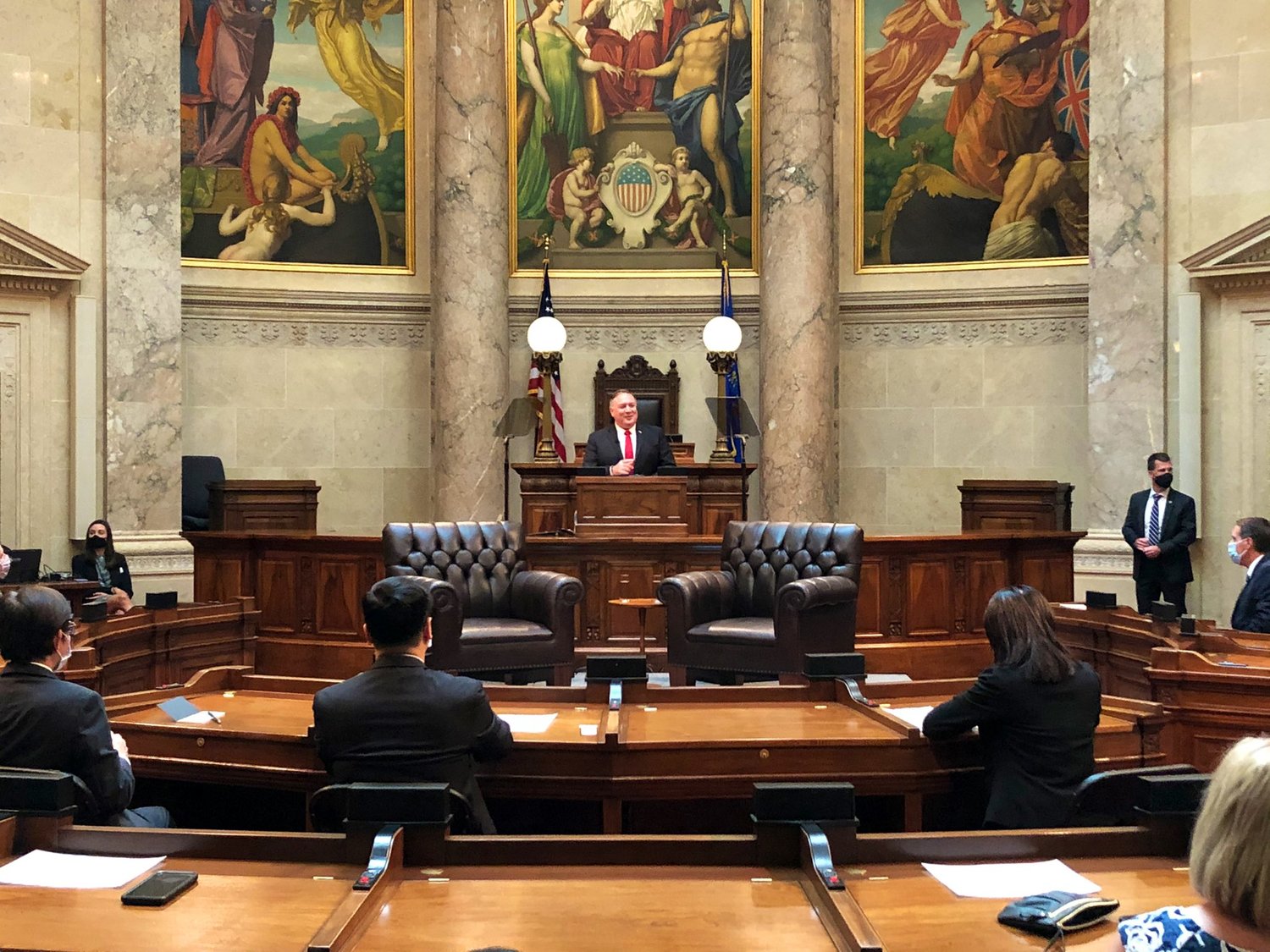 US Secretary of State Pompeo (person on stage) went to the Wisconsin State Assembly to give a speech on the 23rd. The director of our Chicago office stood in the middle of the front row. Figure : Inverted from Ebony Bowden's Twitter