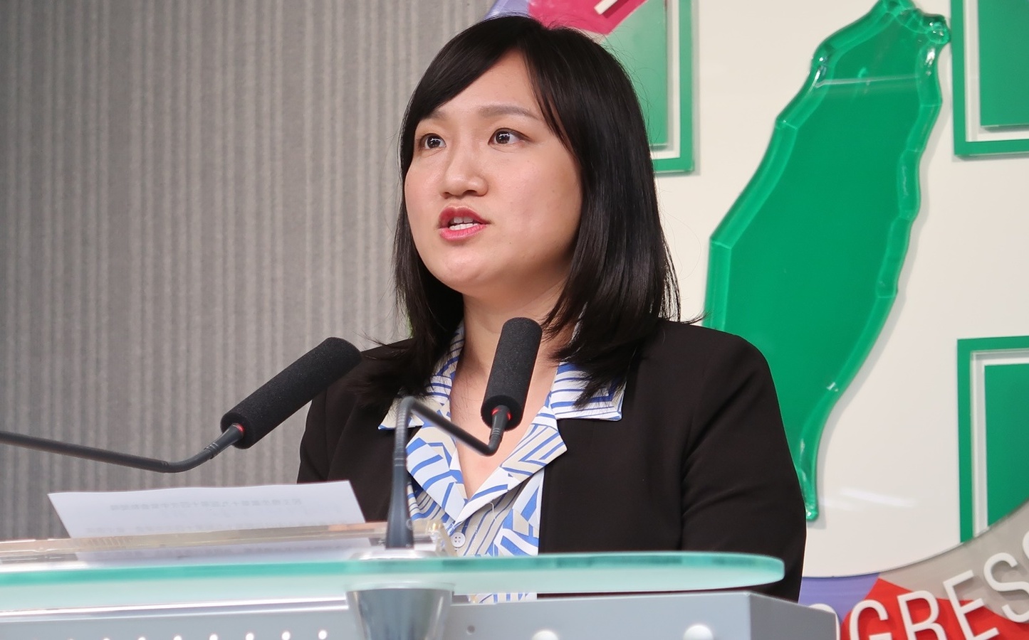 民進黨:美艦隊航行南海協防台灣 馬辦與中國相互呼應 | 政治 | 新頭殼 - 寶島通訊 民進黨:美艦隊航行南海協防台灣 馬辦與中國相互呼應 | 政治 | 新頭殼