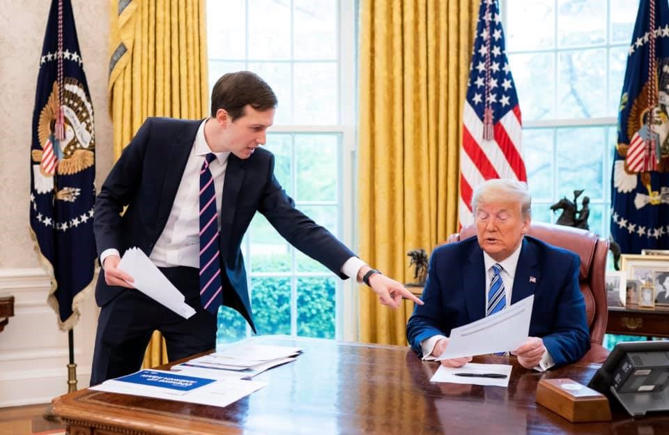 CNN reported that the son-in-law of the president of the United States, Trump (right), Kushner (left), once asked Trump his opinion on whether he admitted that he had failed in the presidential election.  Image: Taken from facebook.com/IvankaTrump