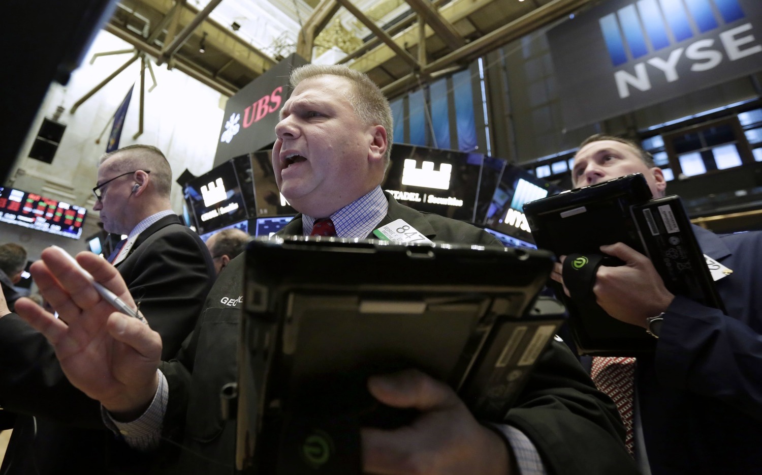 輝達即將公布財報！ 美股續挫道瓊跌近500點、台積電ADR跌1.45%