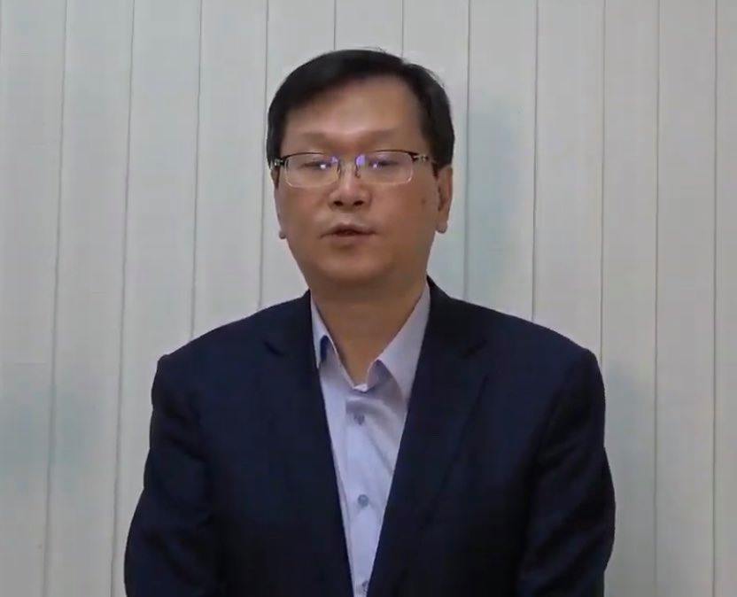 Zhuang Renxiang, deputy director of the Department of Disease Control, made a statement against Evergreen flight attendants who violated epidemic prevention regulations Photo: Obtained from a video of the Department of Disease Control
