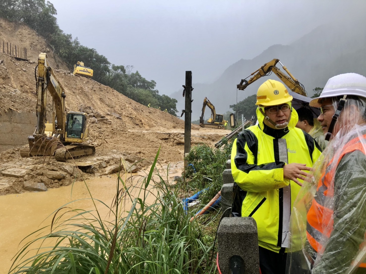 影 雨下不停 瑞芳猴硐坍方難清運林佳龍 重新評估通車時間 生活 新頭殼newtalk