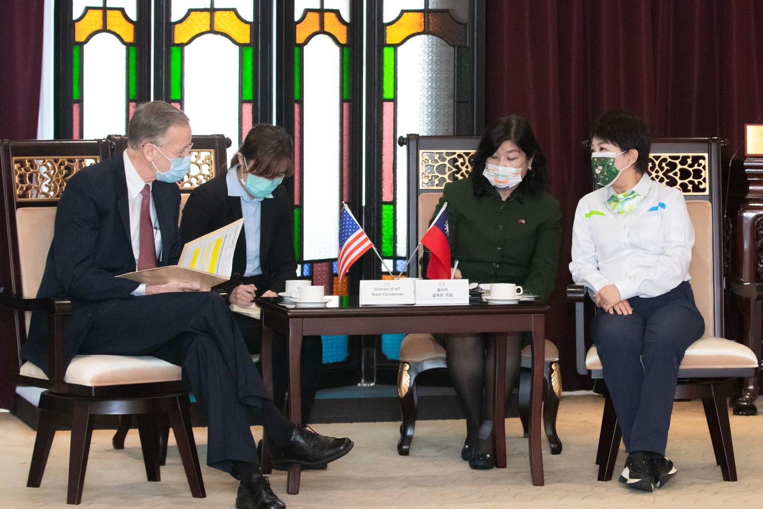 Taichung Mayor Lu Xiuyan met with Li Yingjie and discussed Laizhu Image: Taichung City Government / Provided