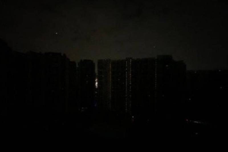 中国广东省多个城市今（21）日凌晨爆发大规模停电，中国微博上民怨四起。   图：翻摄微博(photo:NewTalk)