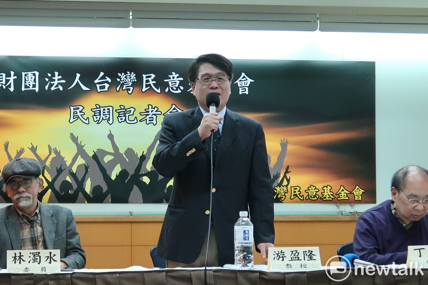 Press conference for the polls of the Taiwan Public Opinion Foundation.  The picture shows the president of the foundation, You Yinglong.  Photo: Lin Chaoyi / photo