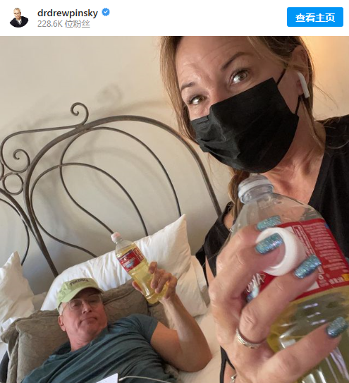 德鲁29日在社交媒体Instagram上发佈了一张自己躺在床上的照片，证实自己感染新冠病毒，目前正在家休养。   图 : 翻摄自德鲁·平斯基IG(photo:NewTalk)