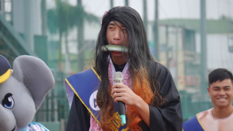 兄弟菜鳥鬼滅風　禰豆子裝扮大爆笑