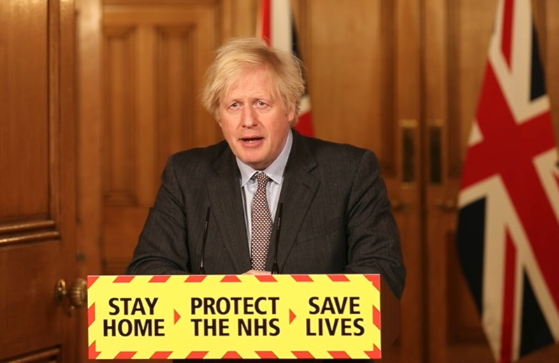 英國確診武漢肺炎28天內病故人數破10萬 首相強生致歉：我負全責