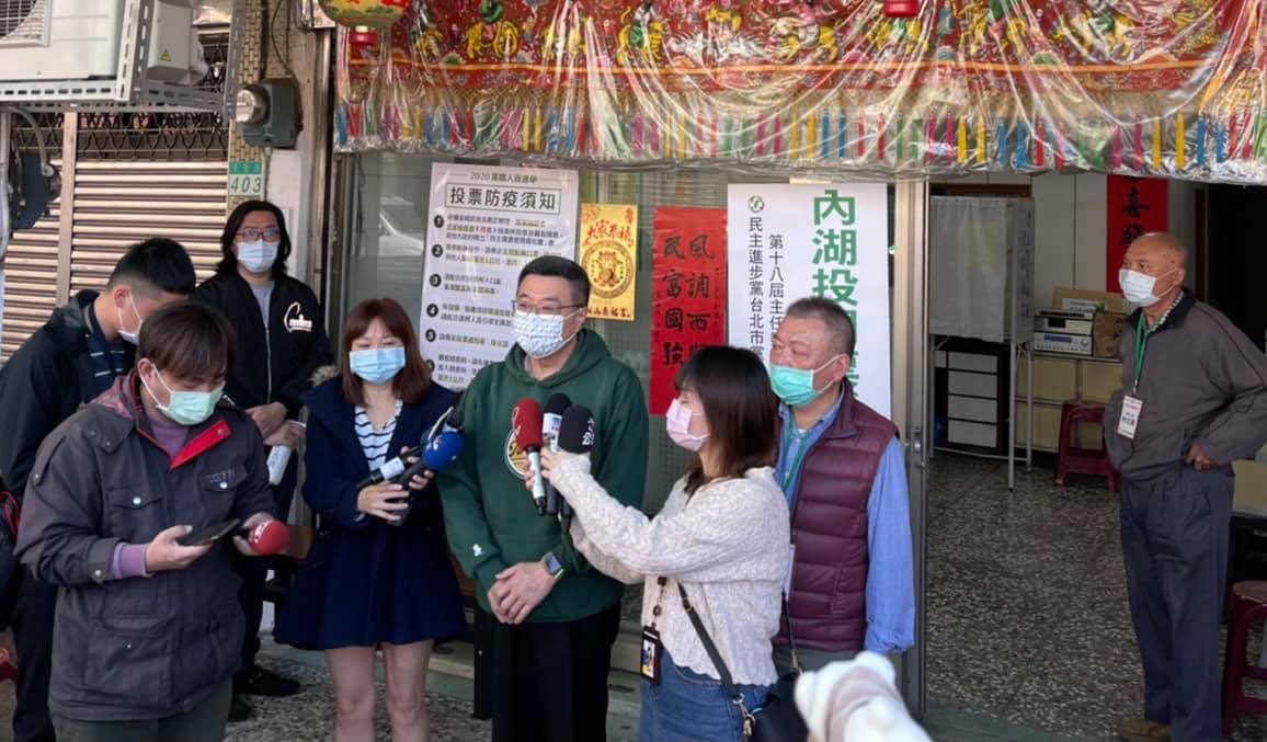 綠北市黨部主委選舉 北市公職臉書打卡幫吳怡農催票