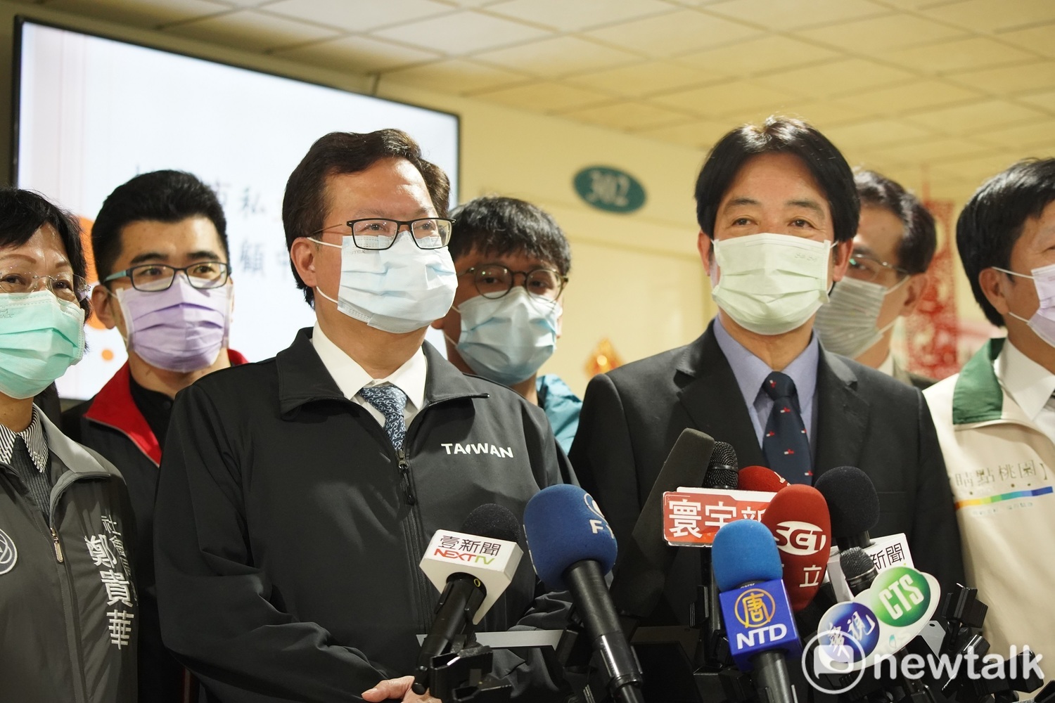 與鄭文燦看防疫被問「是競爭對手？」 賴清德：劃錯重點