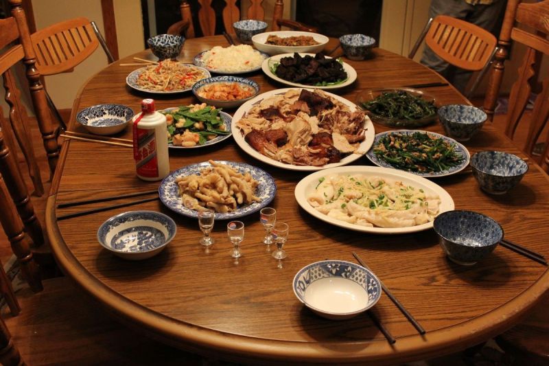 網路訂vs外帶自取？主婦選年菜重點