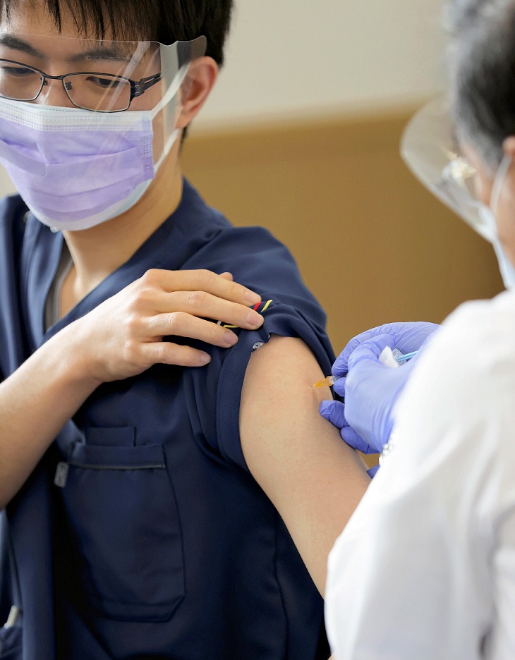 日本接種輝瑞新冠疫苗  出現第3例嚴重過敏案例
