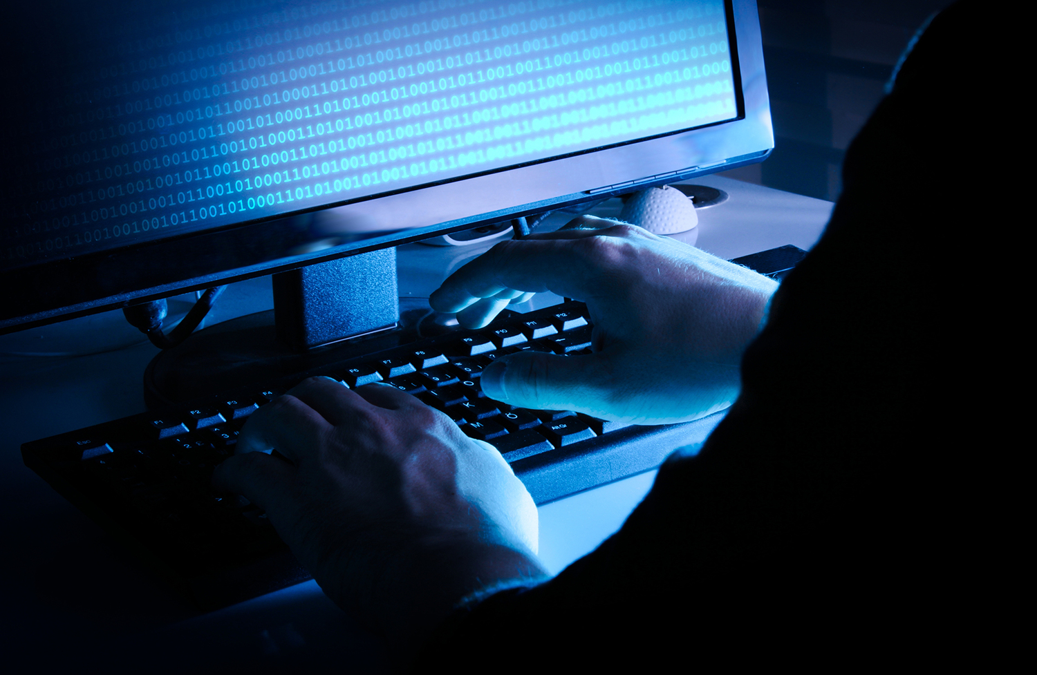 被廣泛使用的軟體「Log4j」出現重大安全漏洞，微軟發現來自中國、伊朗等國家的駭客團體曾試圖藉此發動攻擊。   圖：翻攝自FBI官網（資料照）
