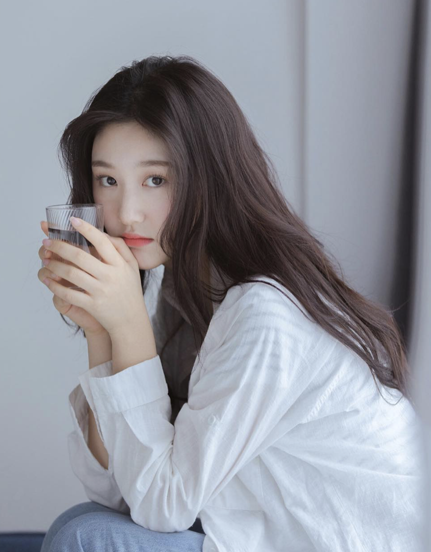 性感版「劉亦菲」？女模撞臉多位明星