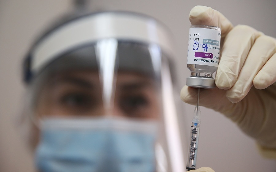 英國接種AZ疫苗導致 7人死亡 出現30例腦部血栓報告 | 國際 | 新