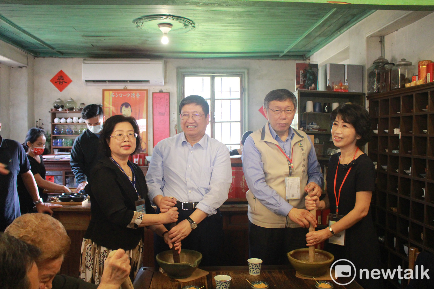 帶頭打疫苗？柯文哲：不標新立異；楊文科：釐清疑慮 大家都會打