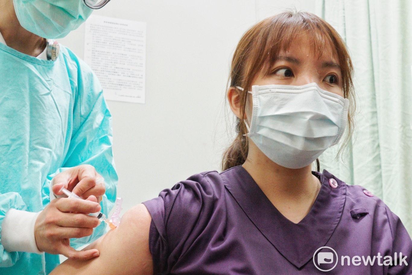 美醫對台灣接種順序感到失望：30歲官員應比你75歲媽媽早打疫苗？