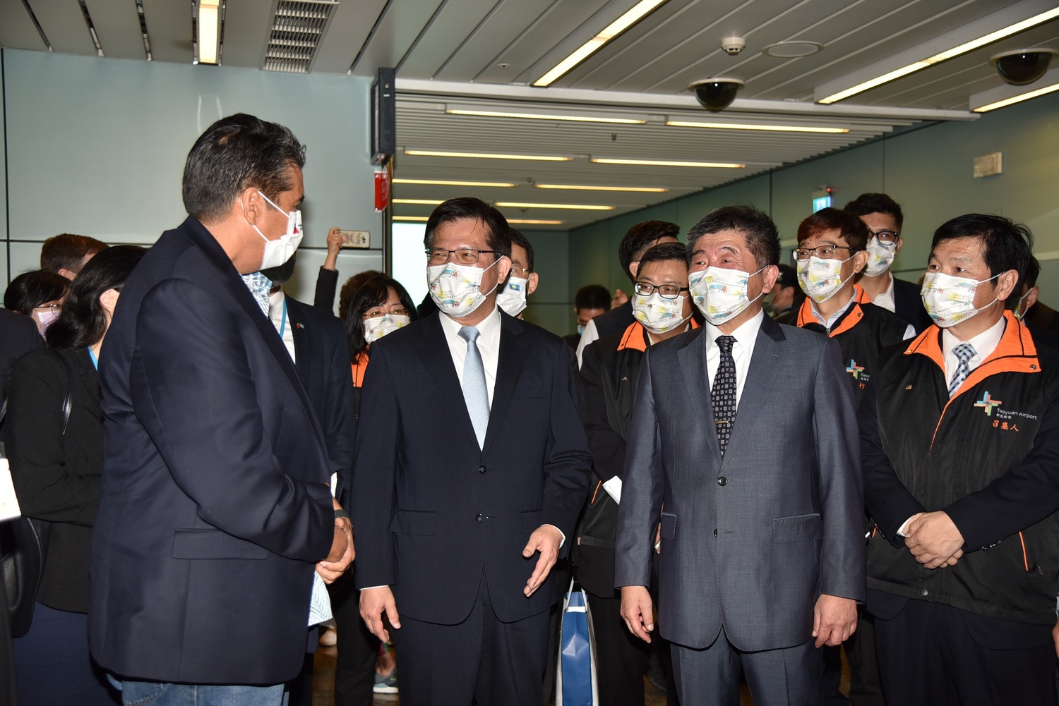 台帛旅遊泡泡首發戒慎恐懼！林佳龍：務必配合「團進團出」