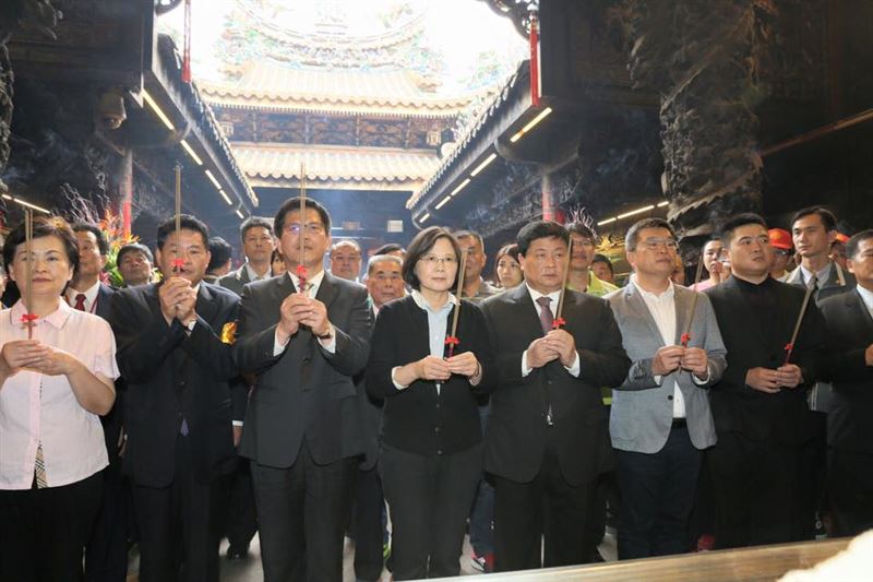 大甲媽祖今夜起駕　林佳龍、蔡英文將恭請媽祖出神龕