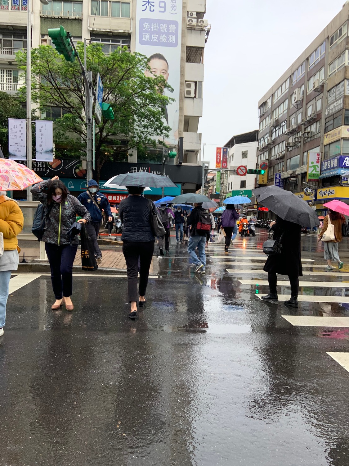 東北季風強襲！北台灣入夜低溫探15度 2地區防大雨
