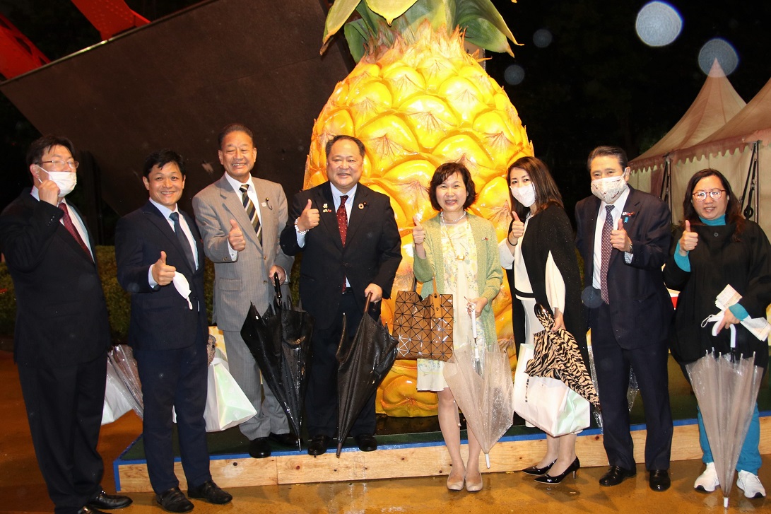 劉黎兒觀點》做夢也沒想到！東京鐵塔變台灣鳳梨原來這麼可愛