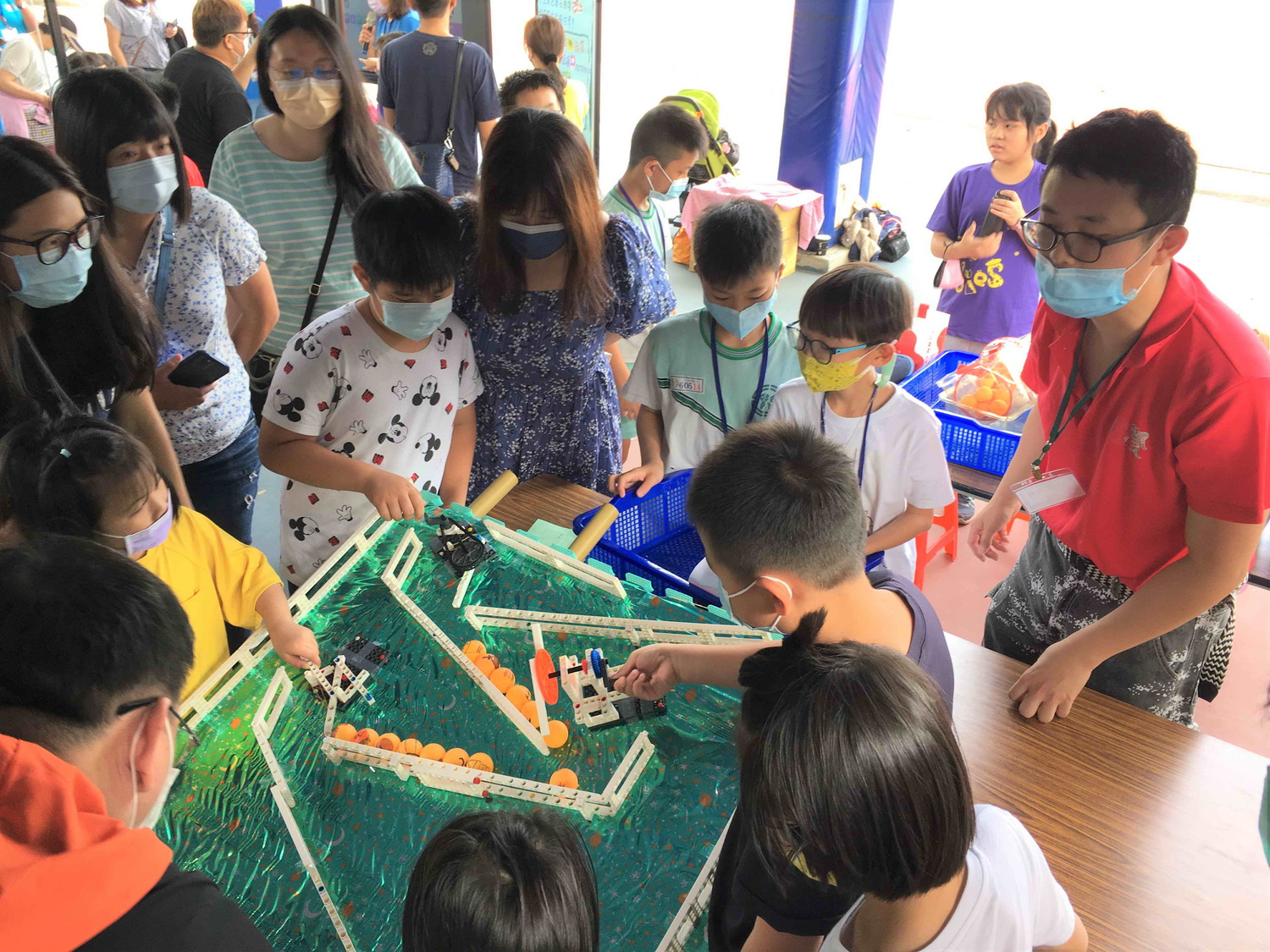 小小幼兒也可以AI in STEAM  　新北辦親子共創愛因思町嘉年華
