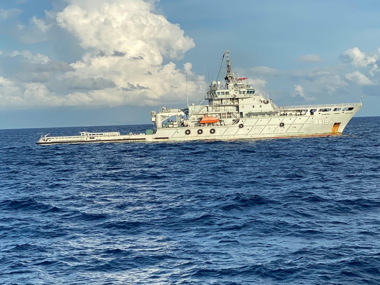 中國海軍船艦潛水員抵峇里島 協助印尼打撈潛艦