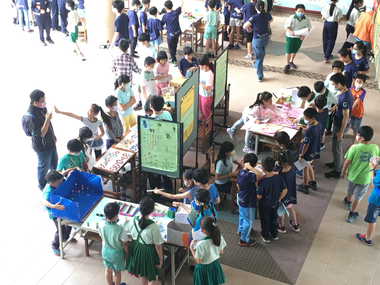 新北資優生自辦STEAM市集   跨校分享學習成果