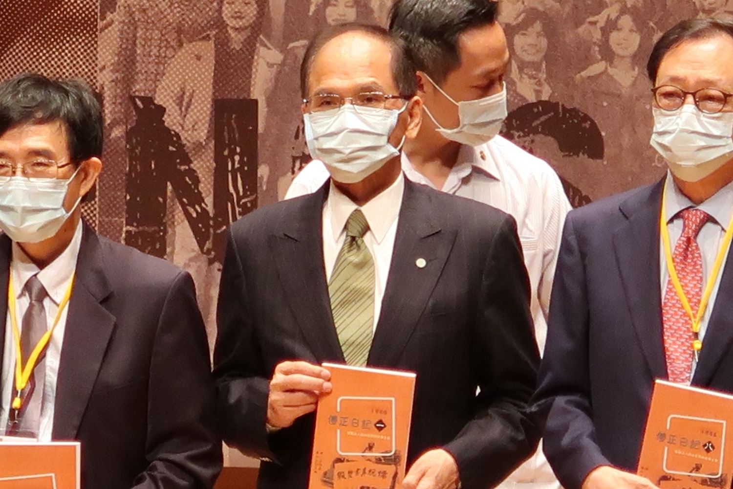 游錫堃自責當年來不及通過 傅正起草的民進黨創黨宣言