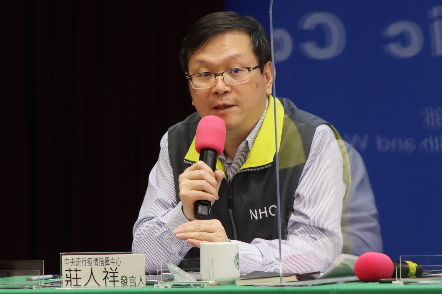 武漢肺炎》打完AZ後20多歲女流產？！莊人祥：接種前還沒懷孕