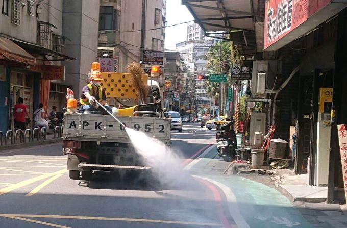 新北全力防堵疫情 侯友宜：明早10點全市大消毒