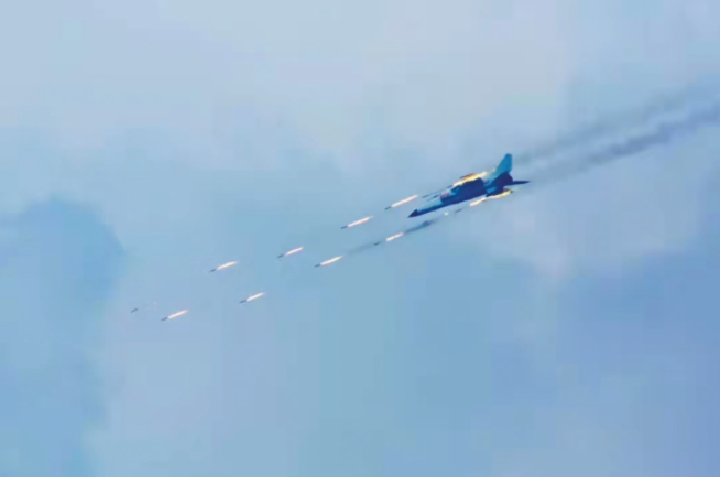 抗議美韓聯合聲明? 解放軍機南海實彈演練 發射炸彈、火箭數千枚示威