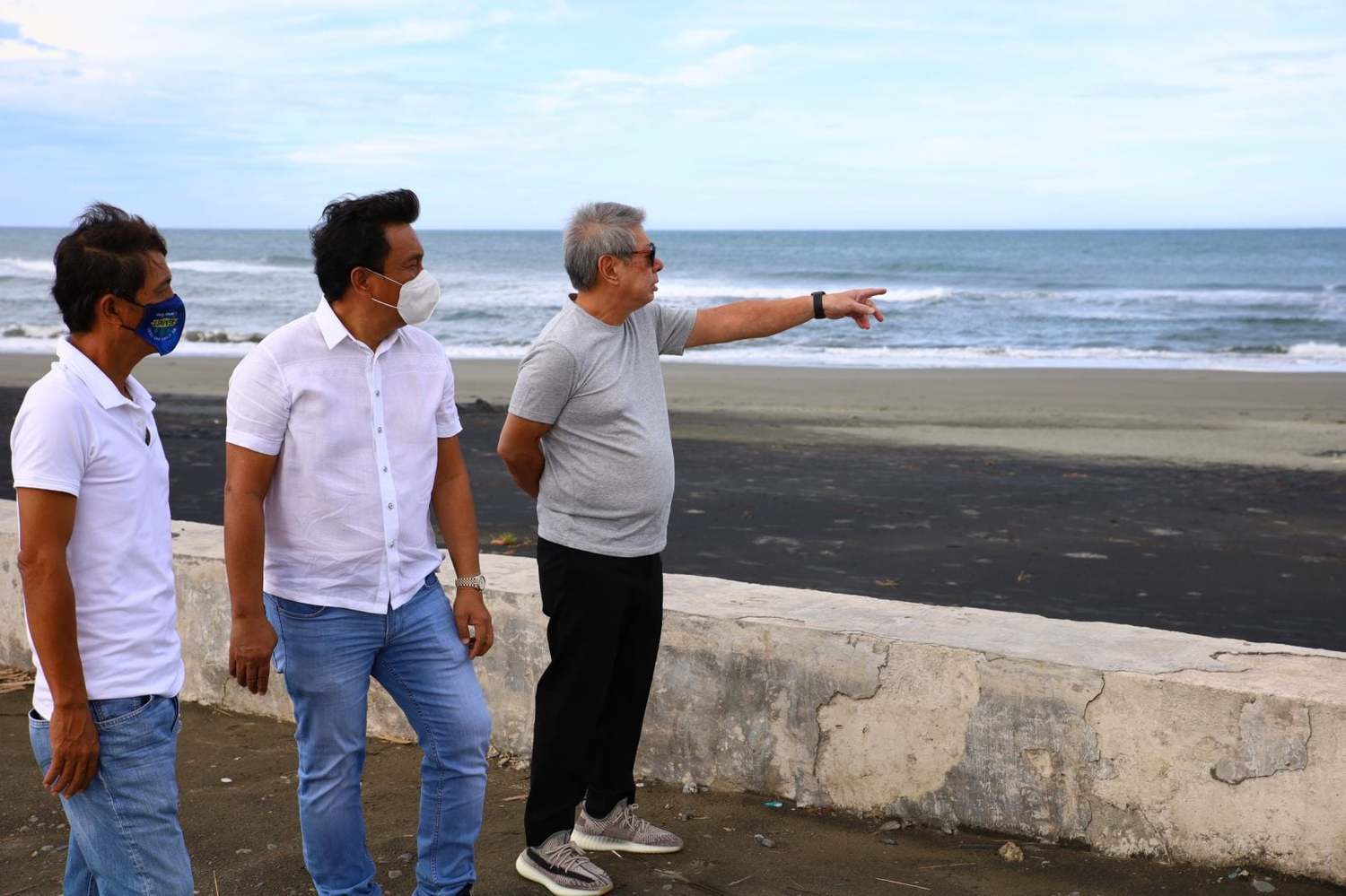 中國被控呂宋島狂採砂 菲律賓議員憂海岸線倒退嚕