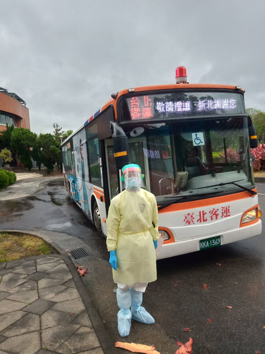 配合「北病南送」 新北調度防疫專車   最高原則安全第一