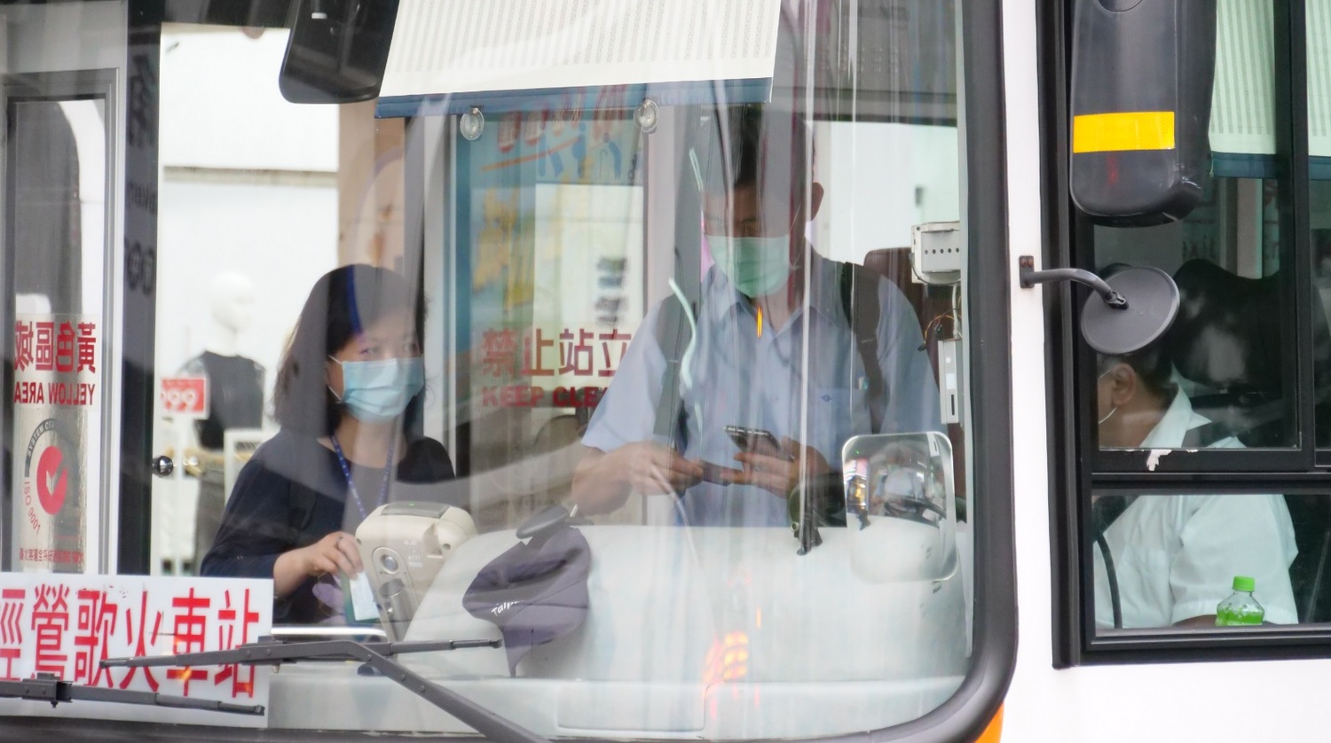 防疫減班人擠人惹民怨！  新北公車7日起尖峰時段加密班次