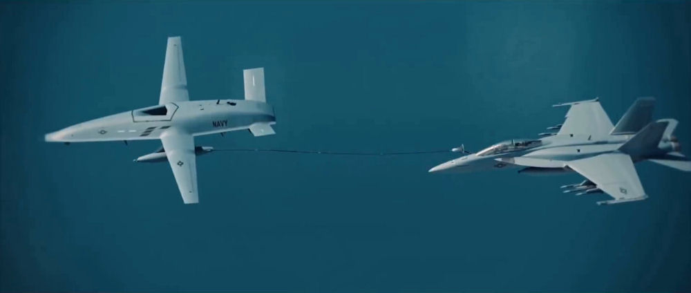 國際軍武》擴大航母攻擊半徑 美軍 MQ-25A無人機成功為「大黃蜂」加油