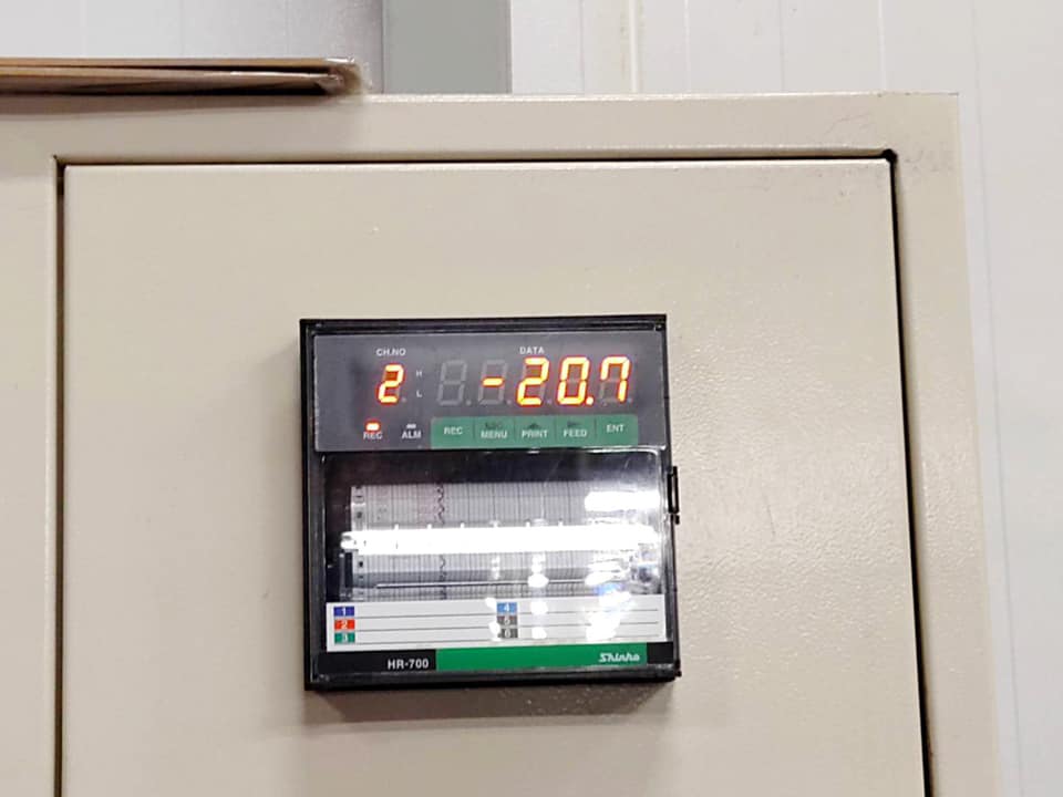 曝光－20℃莫德納封緘 蘇貞昌籲：減少群聚勿增加防疫人員負擔