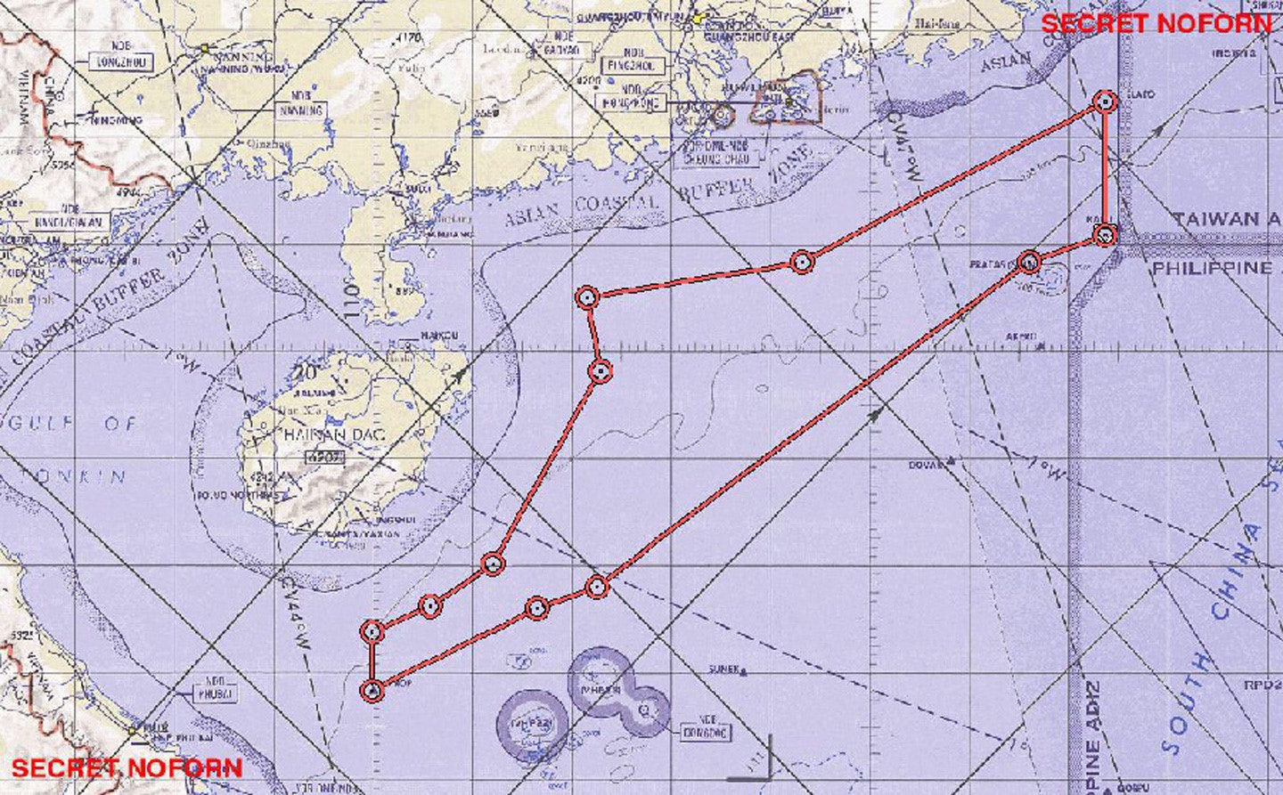 RC-135U逼近海南 陸智庫推「南海撞機圖」威嚇「歷史重演」