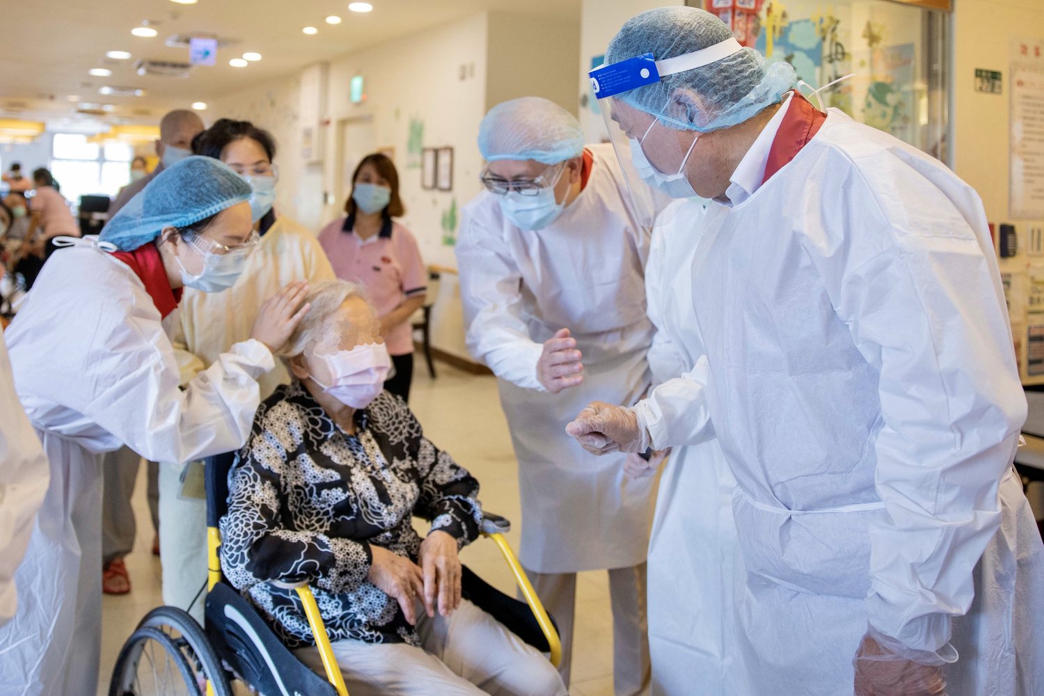 照顧長照社福及洗腎者  新北疫苗迅速展開施打