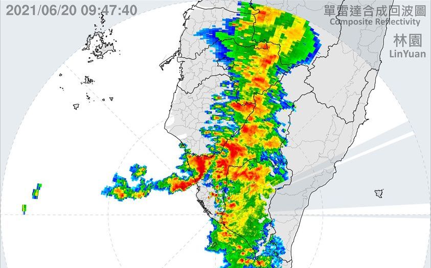 豪雨侵襲高雄 陳其邁：零星積水已退.防疫苗接種不便 | 政治 | | Newtalk新聞