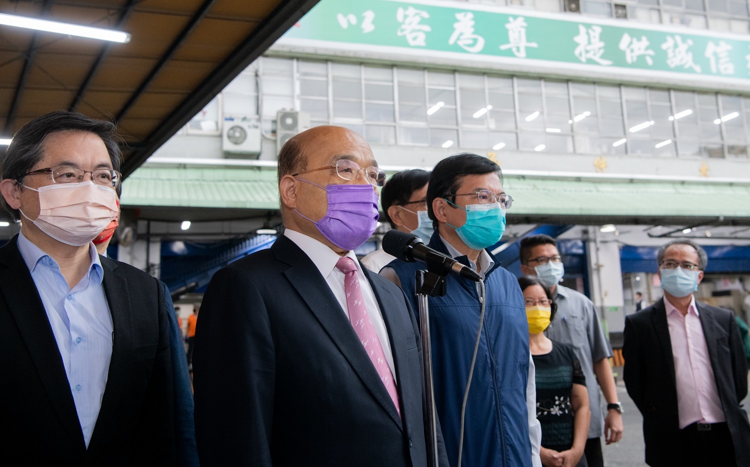 台灣是「疫苗乞丐」？蘇揆：少部分人的惡毒、仇恨語言 | 政治 | 新頭殼