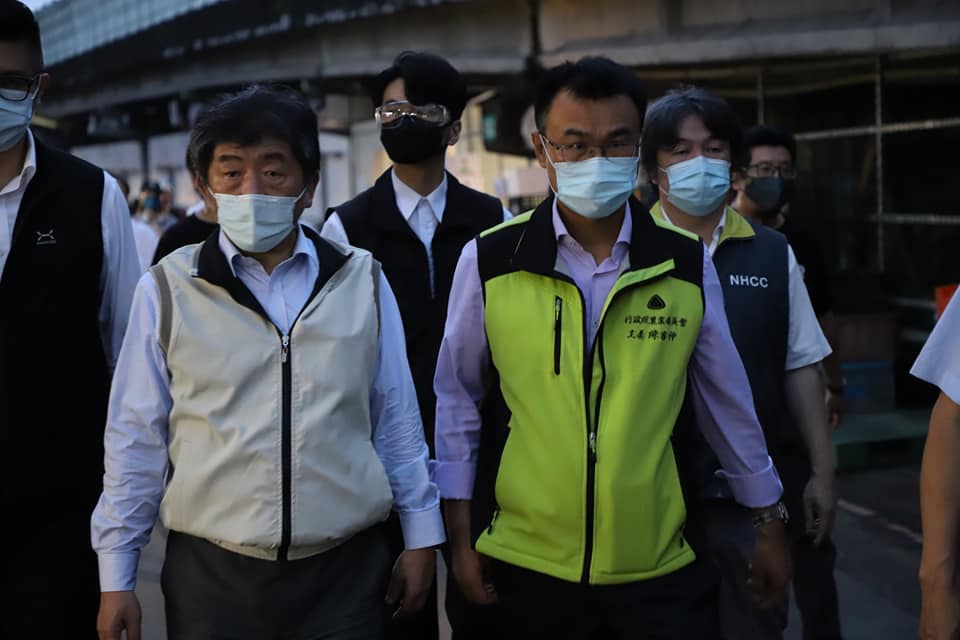 北農爆54確診！陳時中、陳吉仲、王必勝清晨前往視察  指示雙北四大批發市場全面PCR