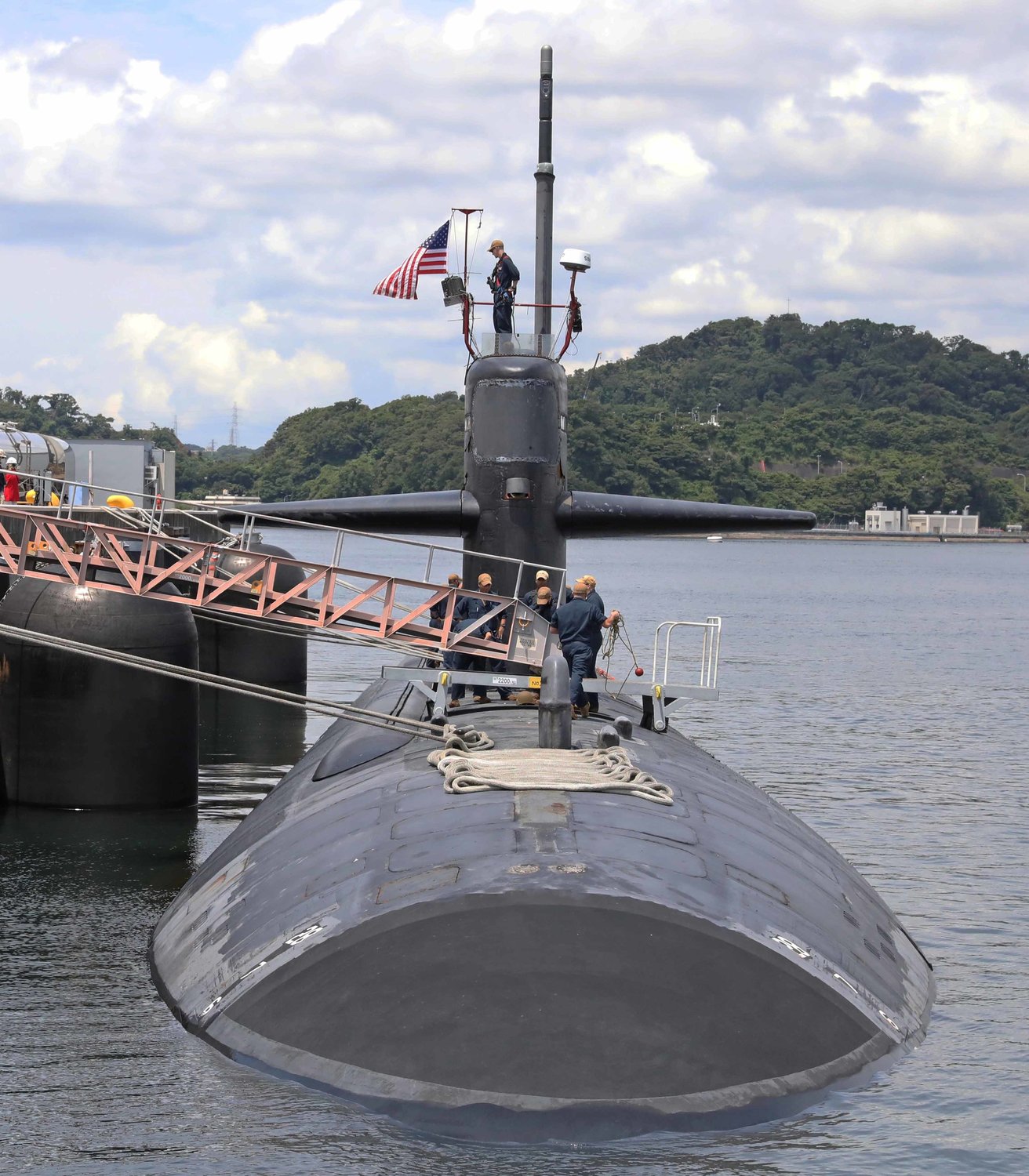 大張旗鼓！美軍不僅驅逐艦穿台海北上 搭載「戰斧」核潛艦進駐日本
