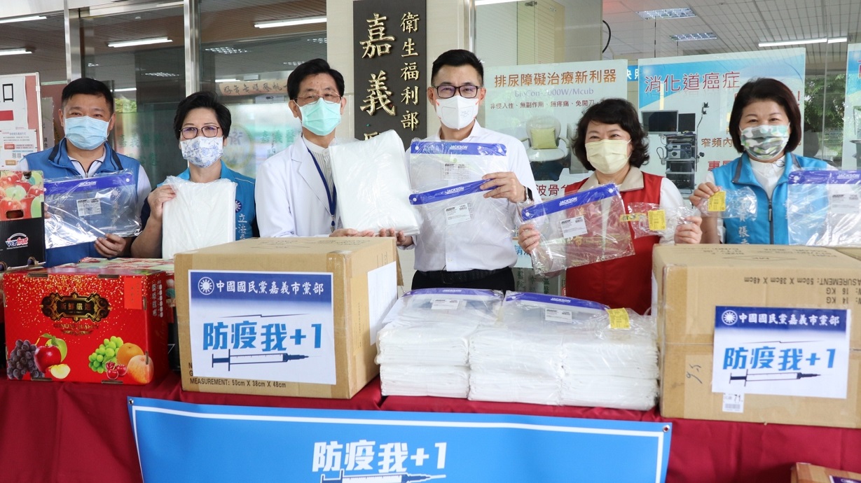 前藍委張顯耀涉特權偷打疫苗 江啟臣批政府事先沒配套