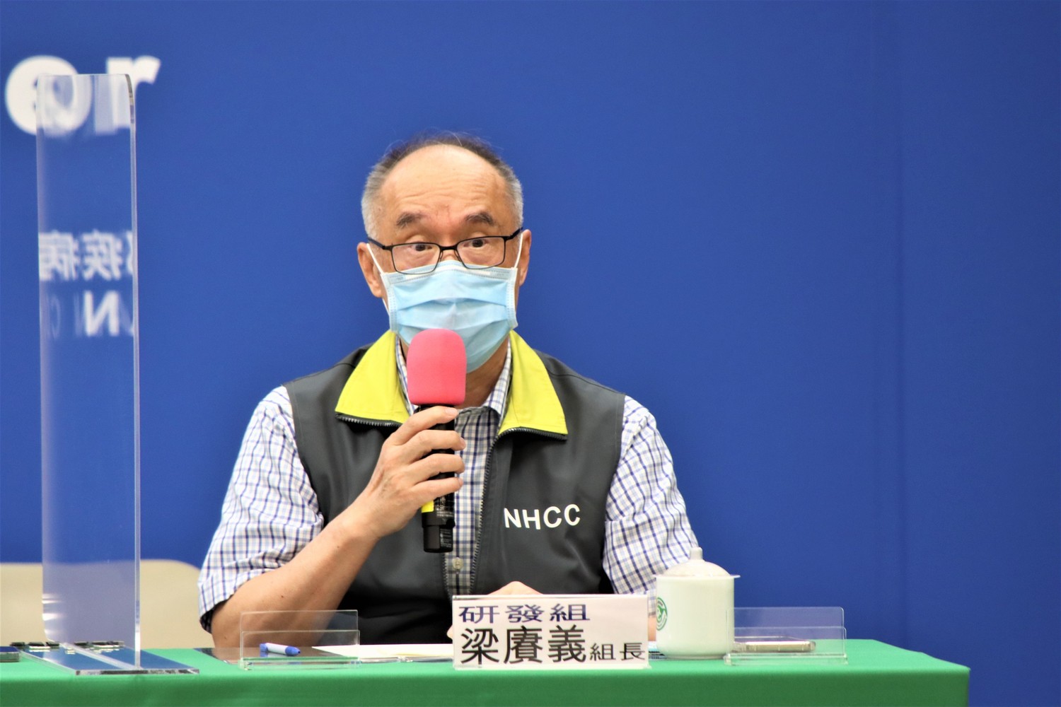 三級警戒》疫苗布局新策略！莫德納授權在台生產？梁賡義揭談判現況